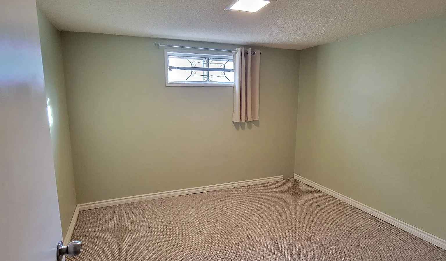 1 bed, $1,100 — Photo 2