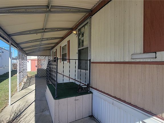 3rd image of 8214 Russell Ln