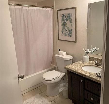 2nd image of 1494 The Pointe Dr #1494