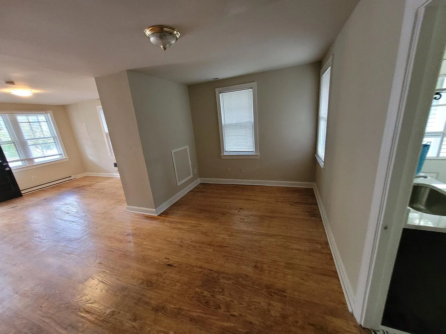 230 Charles St — Photo 4