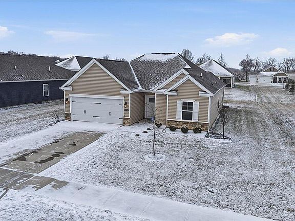 3rd image of 279 Mannaseh Dr W