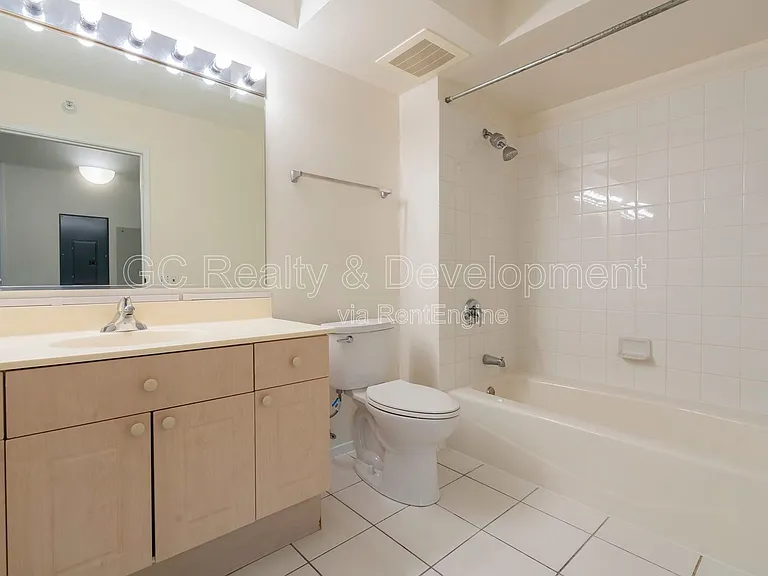1720 Maple Ave #820 — Photo 17