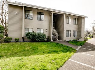 2004 Lake Isle Dr, Eugene, OR 97401