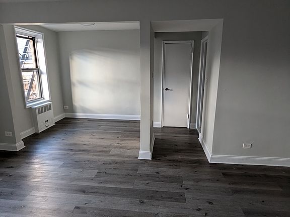 2nd image of 9131 Lamont Ave APT 2d