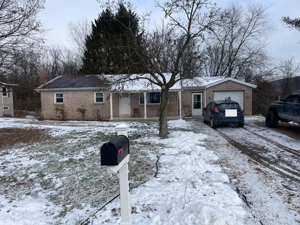 703 S Armory Dr, Lewisburg, PA 17837