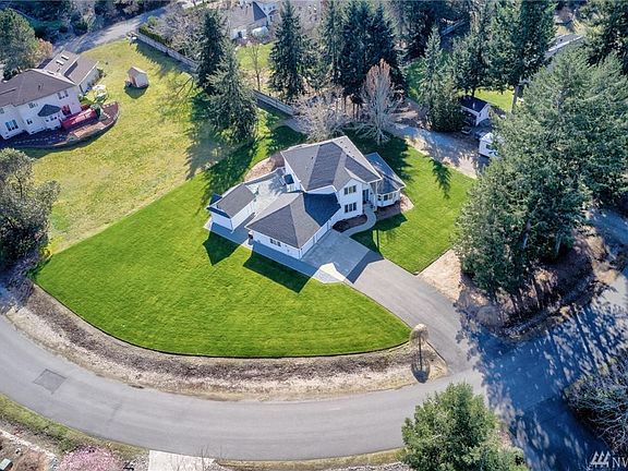 4th image of 7223 Highlands Dr NE