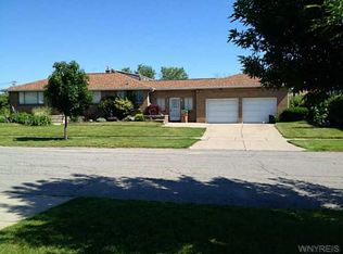 20 Nadine Dr, Cheektowaga, NY 14225