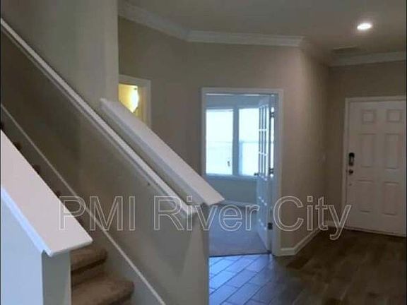 3rd image of 1319 Kendall Dr