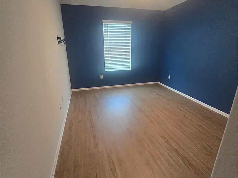 9919 Kingston Liberty Ln — Photo 17