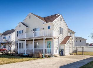 4 Lighthouse Cv #B, Brigantine, NJ 08203