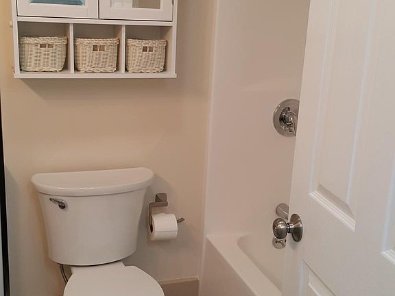 2nd image of 803 Phillips Ave APT 2
