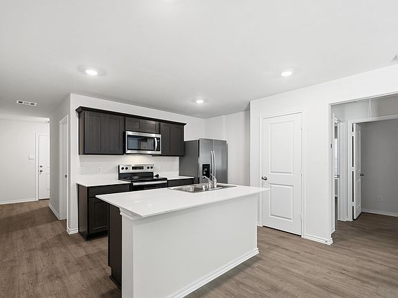 3rd image of 1333 Brook Ln