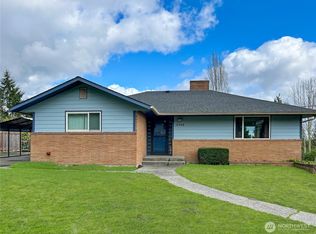 19544 53rd Ave NE, Lake Forest Park, WA