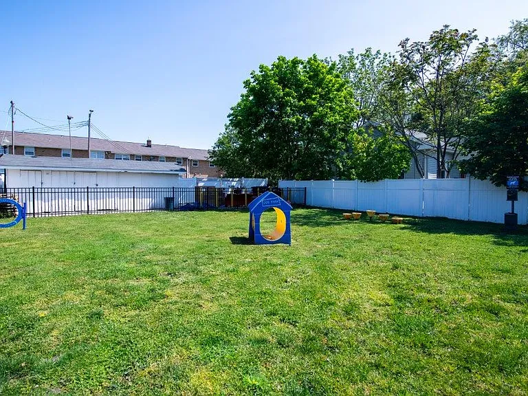 Vineland Village Apartment Homes — Photo 17