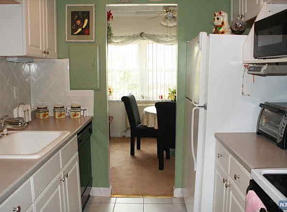4th image of 540 Fairview Ave #114-4114