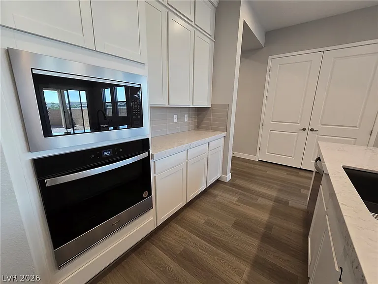 852 Weston Ridge St — Photo 6