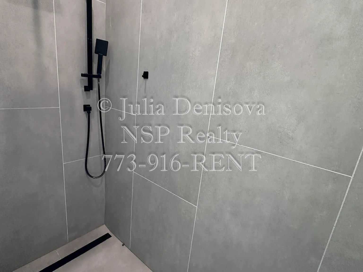 1 bed, 1.5 bath, 850 sqft, $2,450 — Photo 3