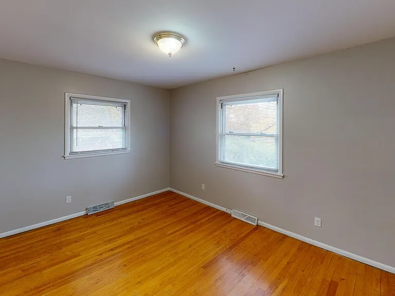 9230 Main St — Photo 9