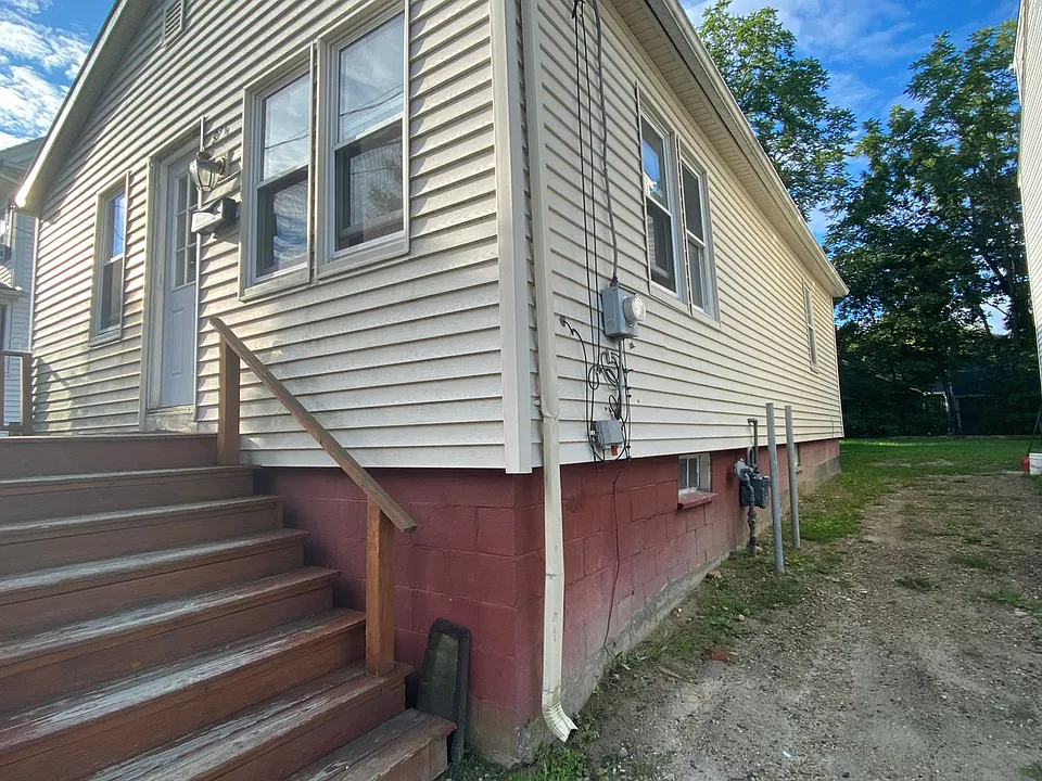 Building Photo 5