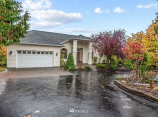 3830 Columbia Heights Rd, Longview, WA 98632