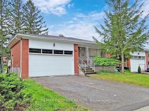 23 Chalet Rd, Toronto, ON M2J 3V3