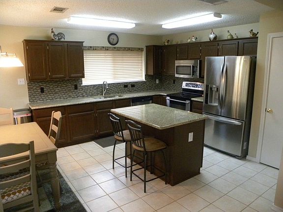 3rd image of 2506 Whetstone Dr