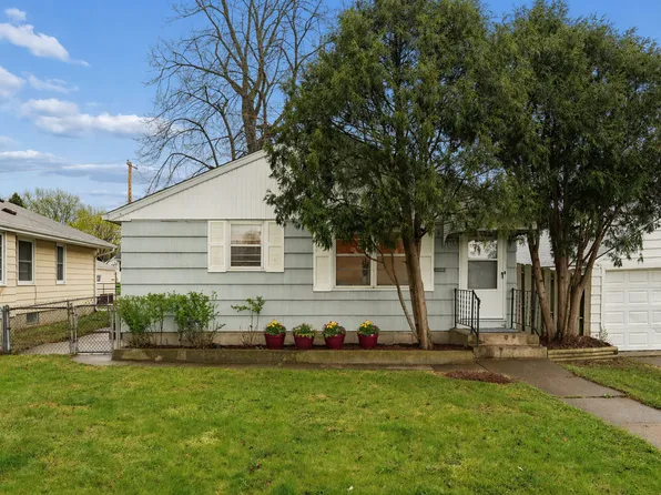 1814 Montana Ave E, Saint Paul, MN 55119