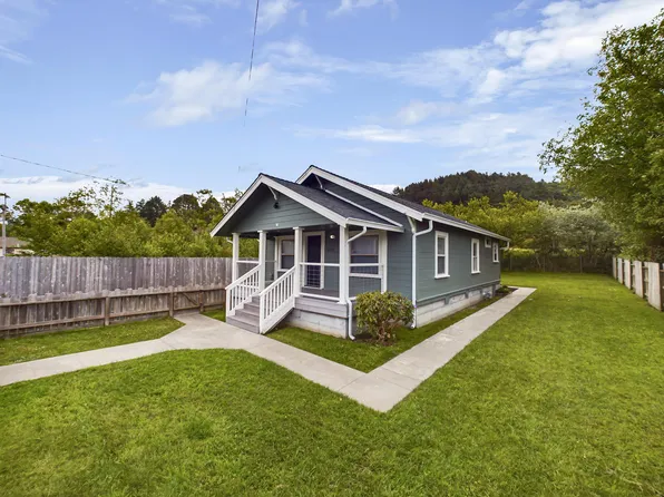 6585 2nd St, Fields Landing, CA 95537