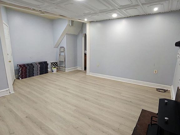 4th image of 526 Macdade Blvd #526