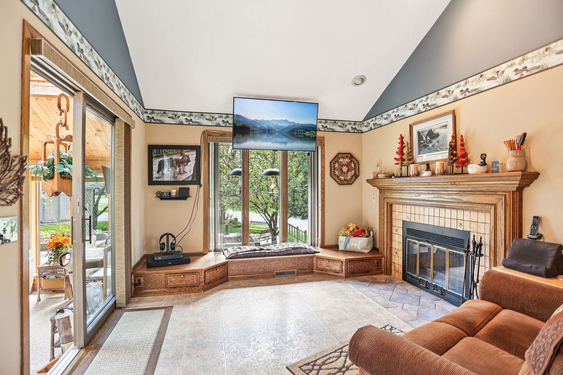 Juniper Ridge Dr-S2808-005.jpg