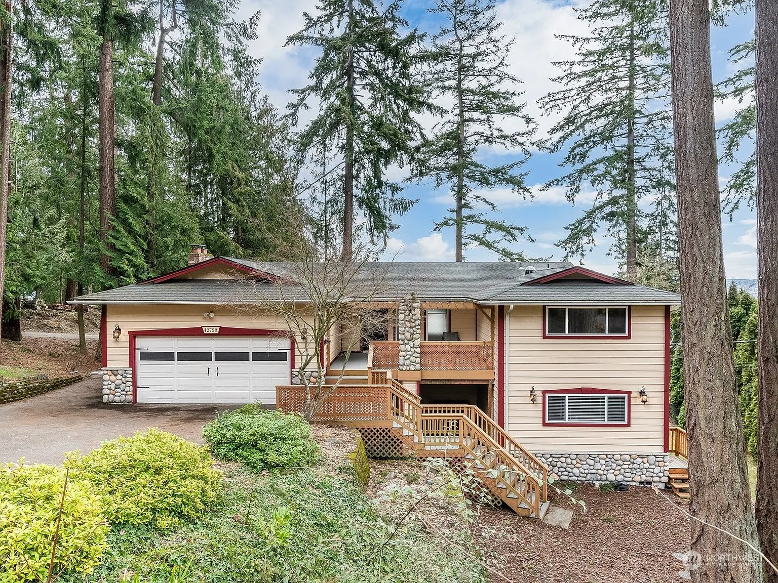 12728 53rd Street Ct E photo 1