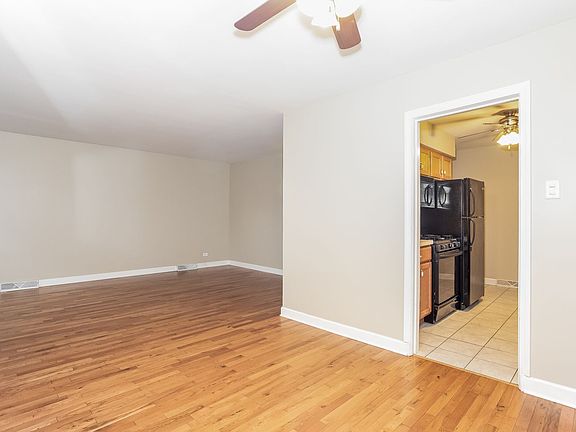 4th image of 4535 Cracow Ave