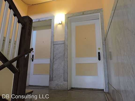 2nd image of 128 W Nixon St APT 2