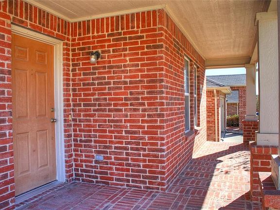3rd image of 12990 Balez Dr