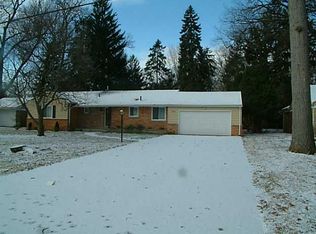 4909 Oakridge Dr, Toledo, OH 43623