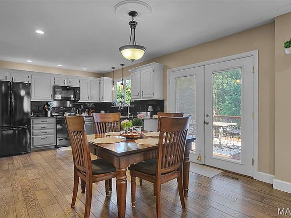 5th image of 3108 Woodbridge Estates Dr