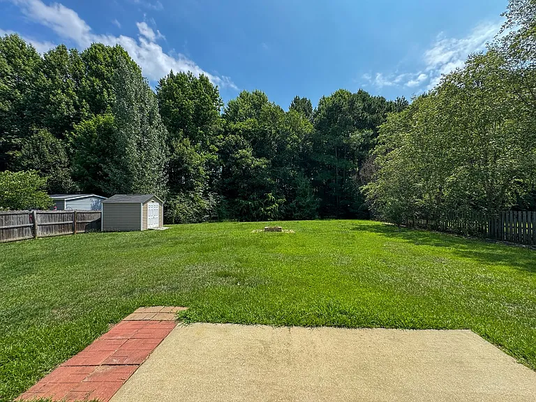 1424 Saint Johns Loop — Photo 25