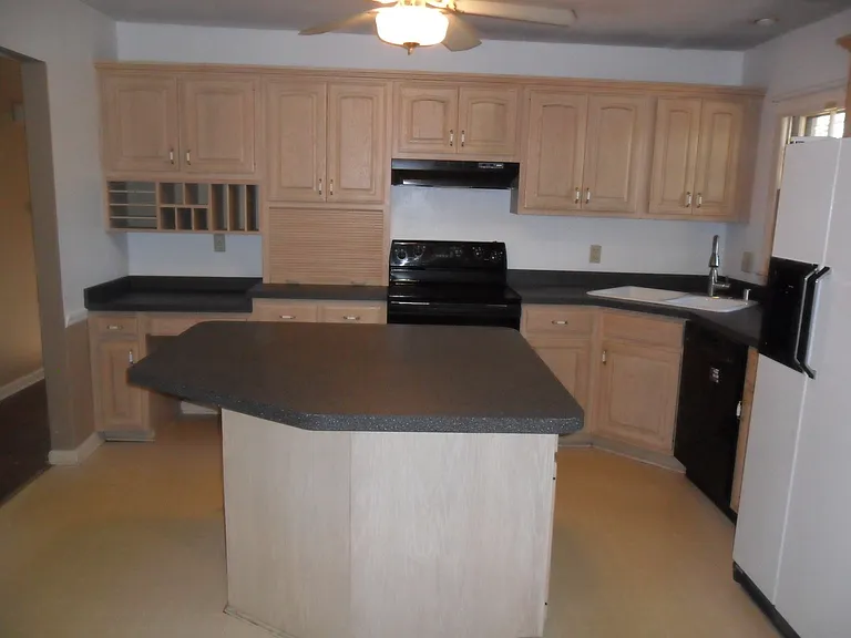 3267 Aqueduct Dr — Photo 4