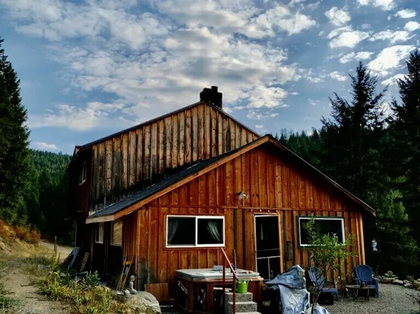 57 Slippery Hill Lane, Republic, WA 99166