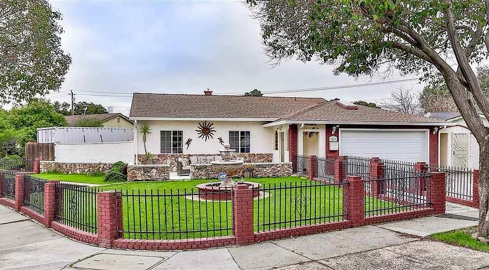 1st image of 7489 Shady Hollow Dr