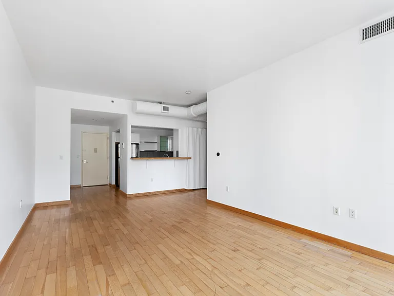 318 Knickerbocker Ave #2H — Photo 3