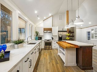 6521 Rosedale St NW, Gig Harbor, WA 98335