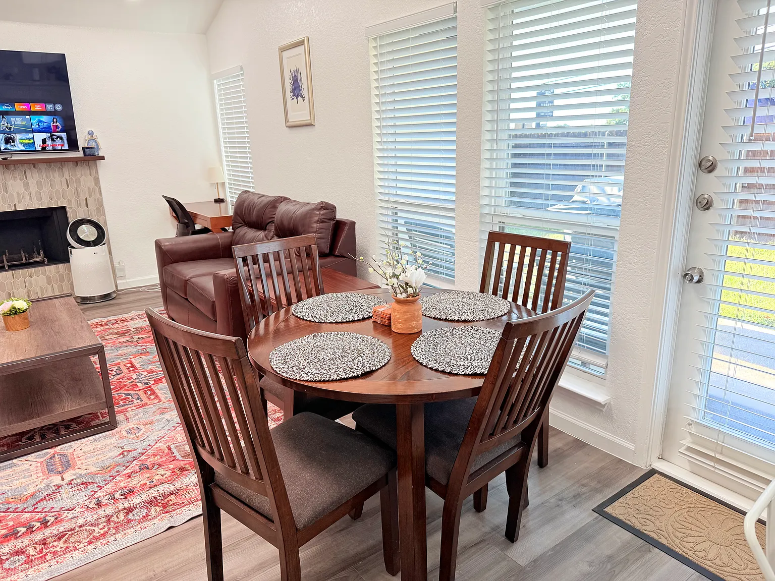 3 bed, 1500 sqft, $4,200 — Photo 4