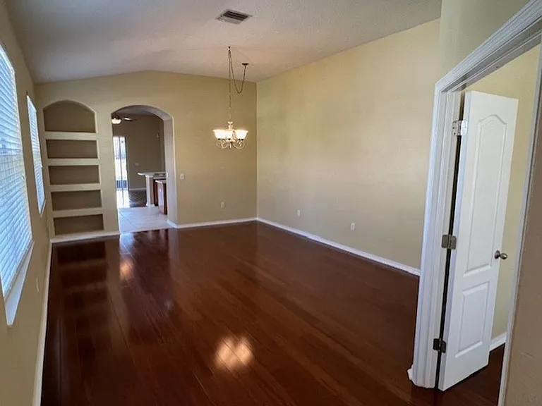 1046 Napolean Way — Photo 7