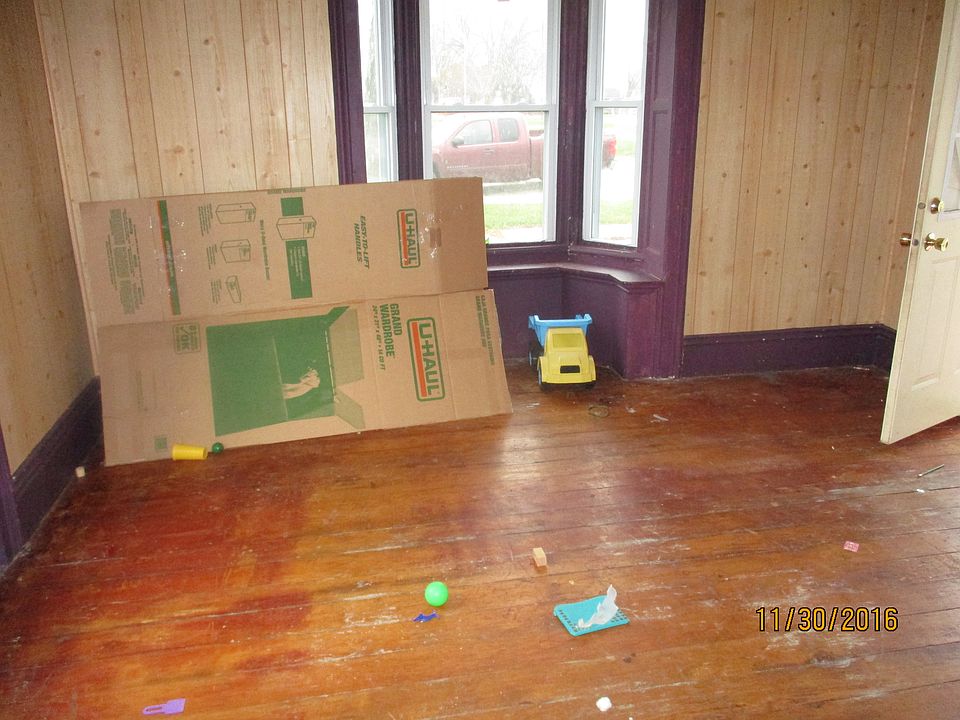 2nd image of 101 SW 5th St