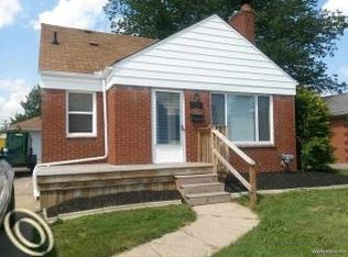 15303 Collinson Ave, Eastpointe, MI 48021