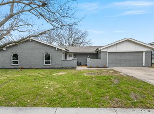 5809 Carolyn Dr, Fort Worth, TX 76180