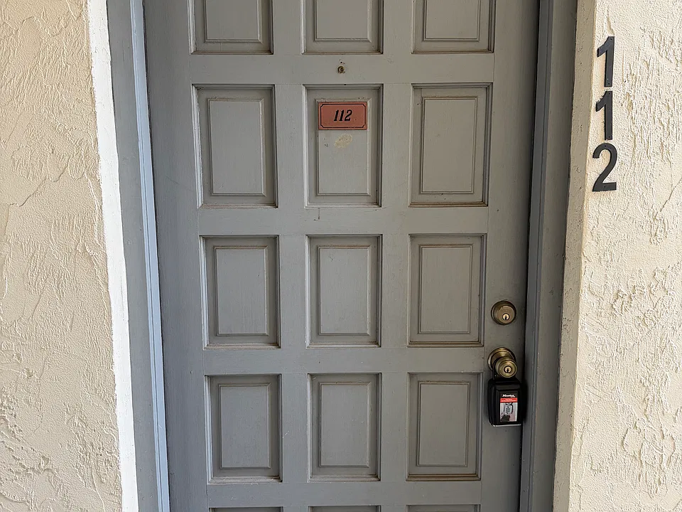 2050 San Marcos Dr SE #112