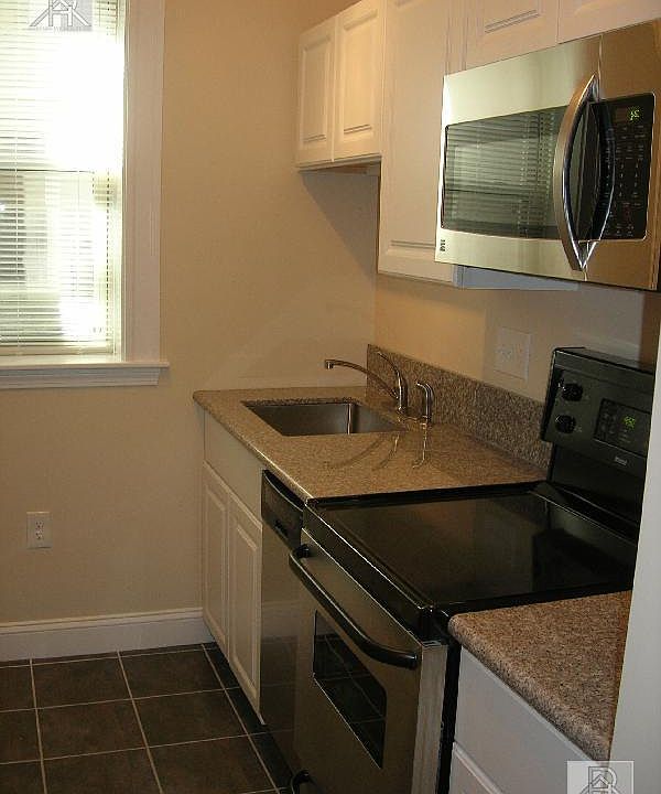 2nd image of 1679 Commonwealth Ave #2