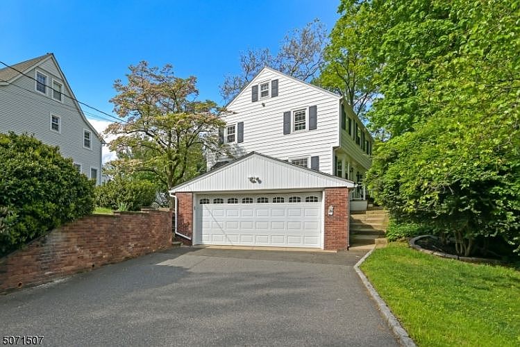 24 Vreeland Ave, Nutley, NJ 07110 Zillow
